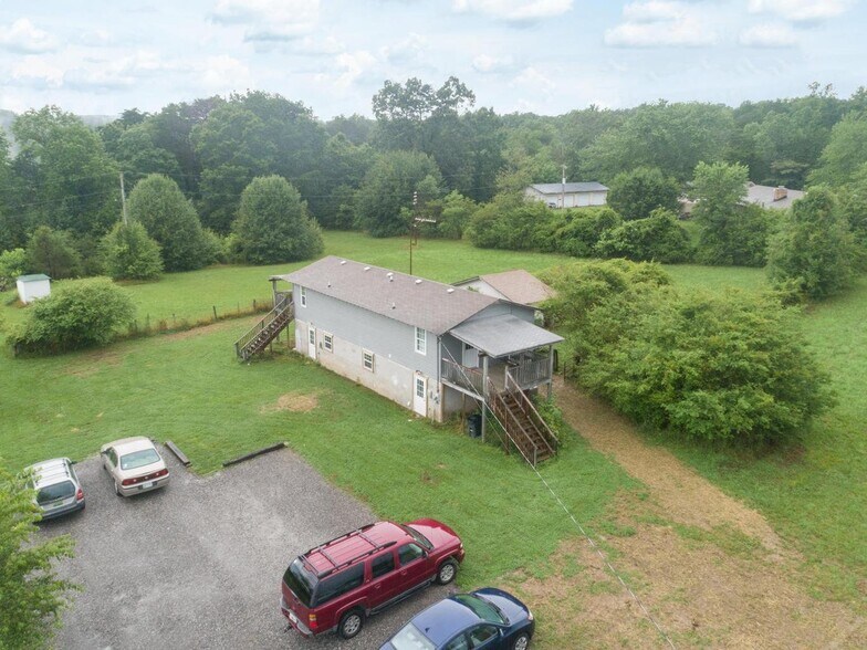 Building Photo - 256 Rock Creek Rd