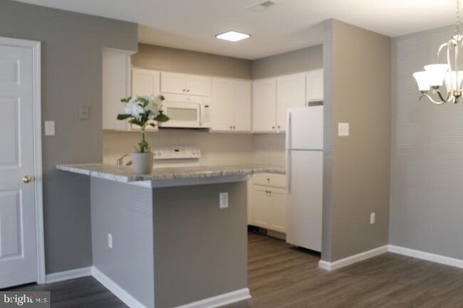 Building Photo - 1711 Foxmeadow Cir
