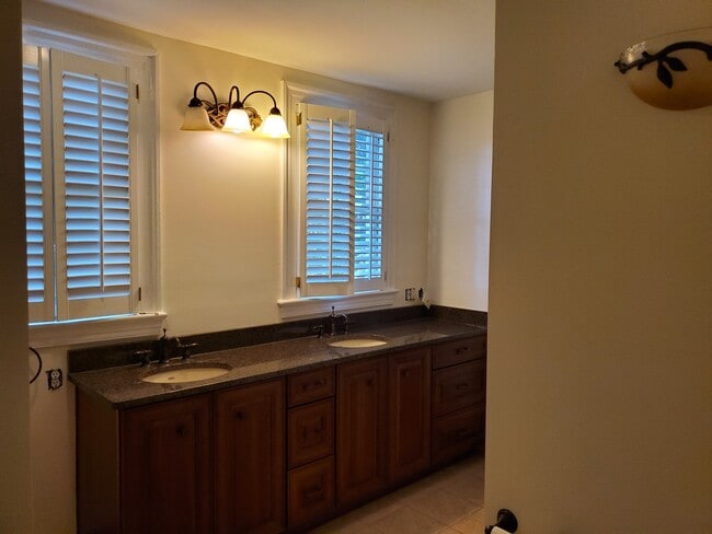 Bathroom - 415 10th St NW