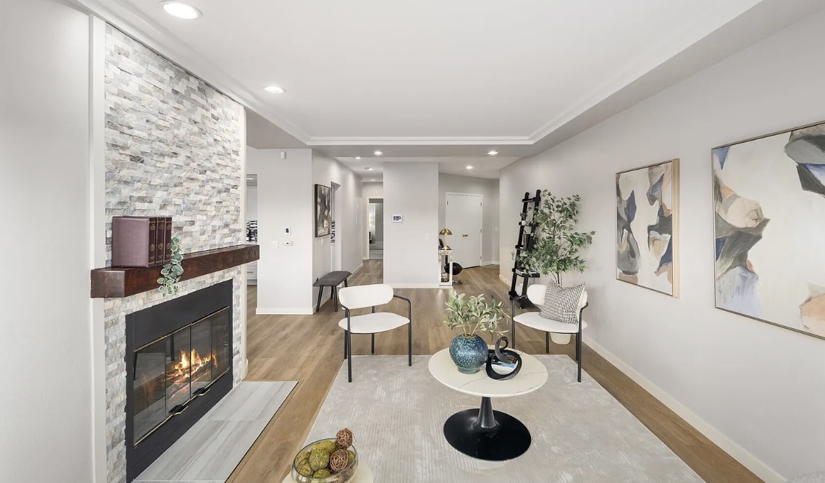 Building Photo - 1768 Aurora Ave N