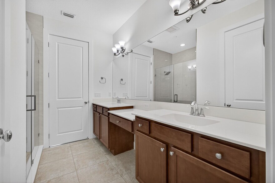 Building Photo - 7089 Edison Pl