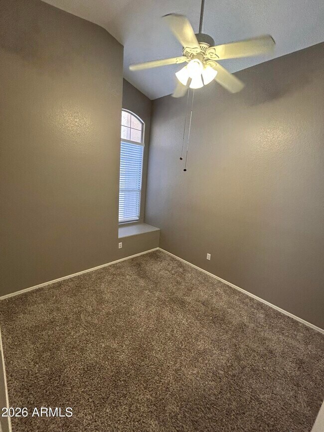 Building Photo - 1453 E Sierra Madre Ave