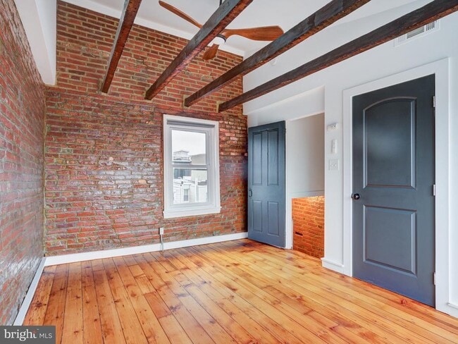 Building Photo - 1520 E Susquehanna Ave