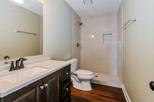 Building Photo - 5833 S Newberry Ln