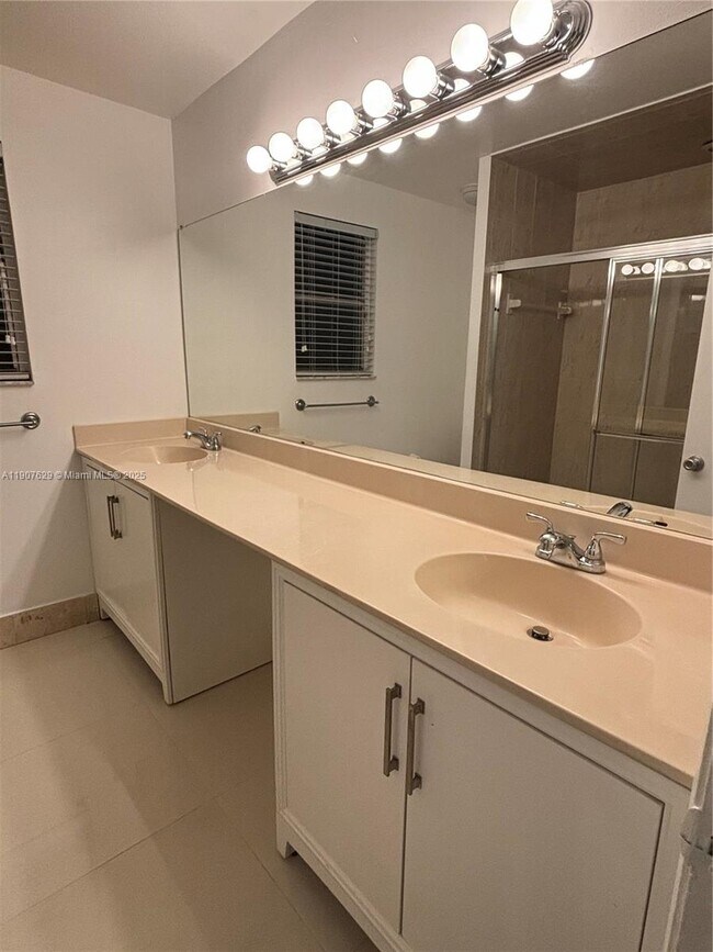 Building Photo - 2661 Huron Way