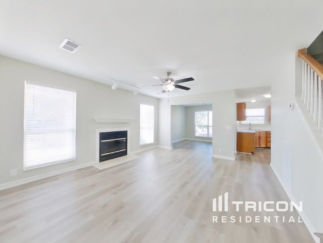 Building Photo - 1022 Ridge Trail