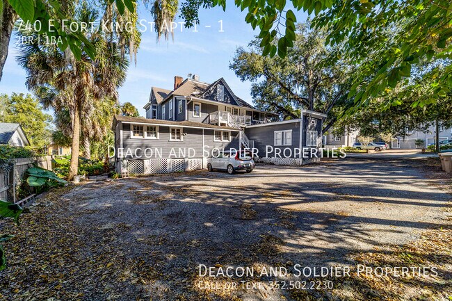 Building Photo - 740 E Fort King St