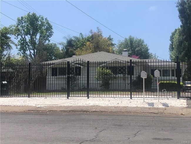 Building Photo - 23142 Dolorosa St