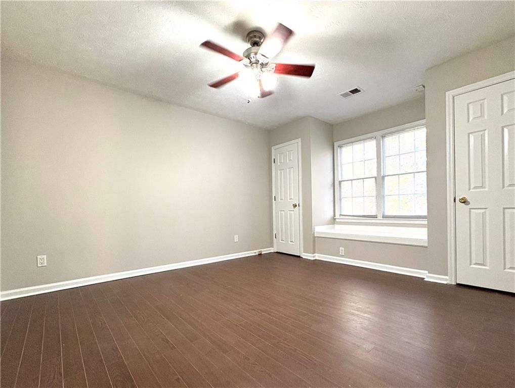 Building Photo - 1505 Yorktown Dr NW