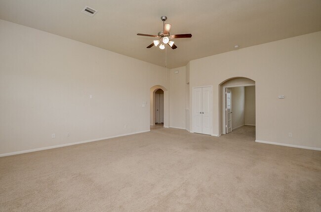 Building Photo - 2227 Leonetti Ln