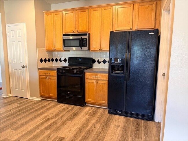 Building Photo - 19202 Poplar Trails Ln