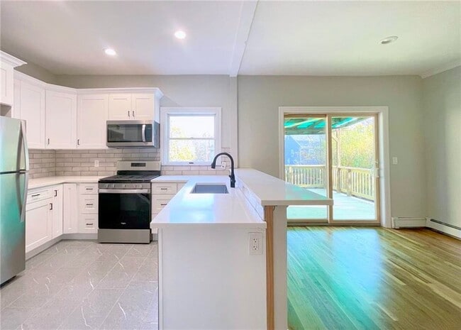 Building Photo - Old Post Road