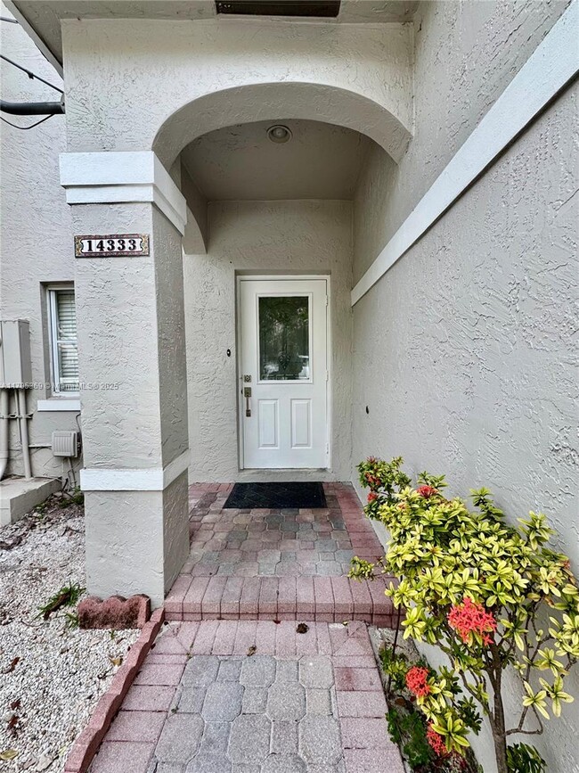 Building Photo - 14333 SW 125th Ct