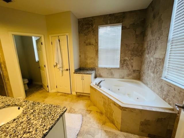 Building Photo - 1100 Lutyens Ln