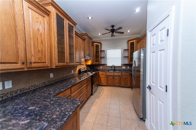 Building Photo - 2410 Big Divide Rd