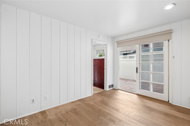 Building Photo - 121 Onyx Ave