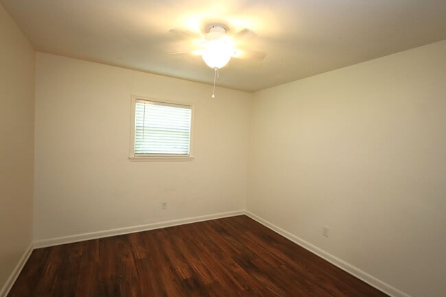 Building Photo - 1125 M J Taylor Rd