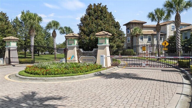 Building Photo - 1222 Royal St. George Blvd