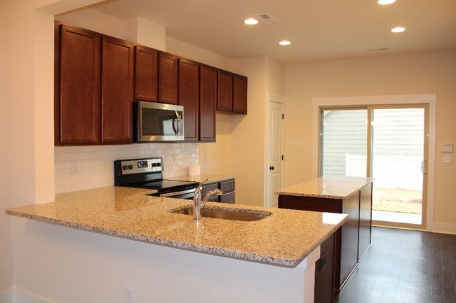 Building Photo - 2706 Tranquil Oak Pl