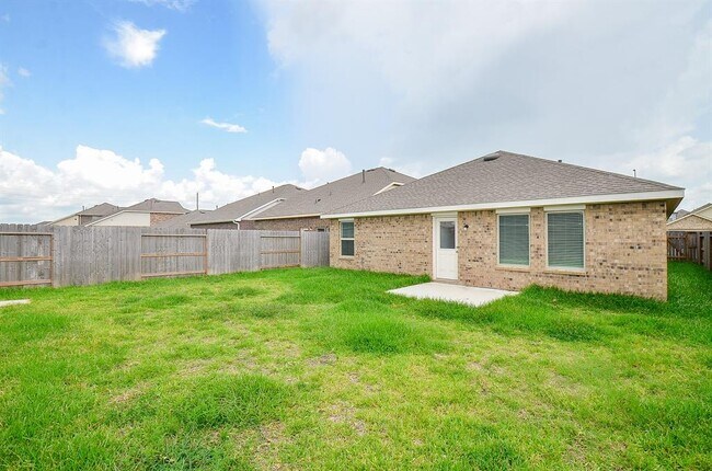 Building Photo - 27127 Breakaway Ln