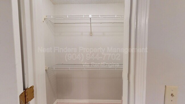 Building Photo - 2217 Hammock Oaks Dr N