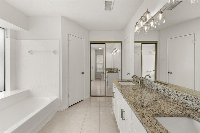 Building Photo - 7019 Yardley Dr