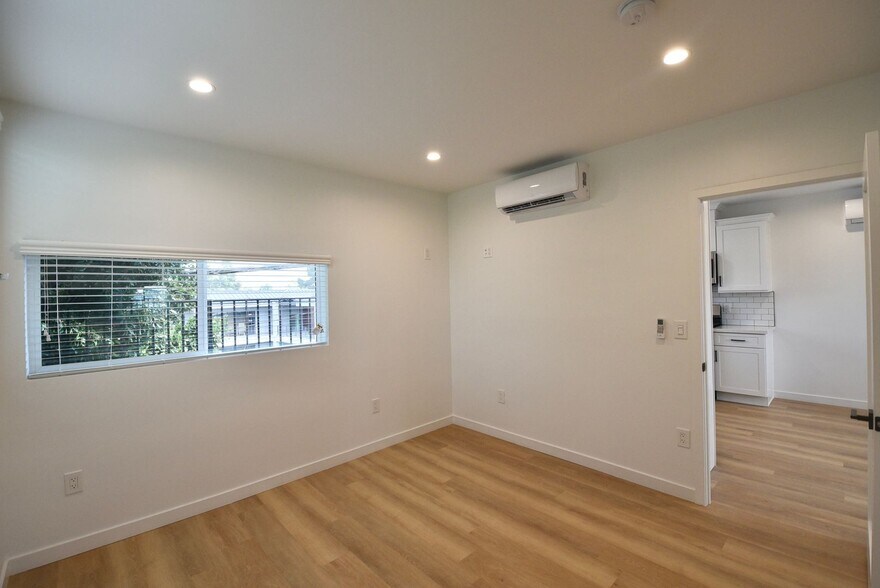 Building Photo - 2683 34th St