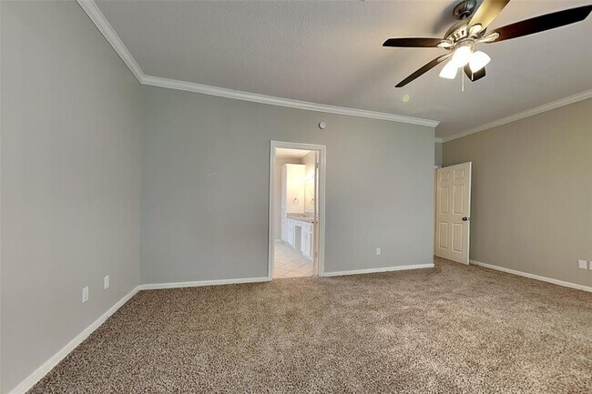 Building Photo - 5811 Laurel Caverns Dr
