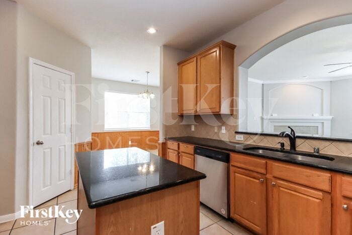 Building Photo - 1002 Alp Springs Ln