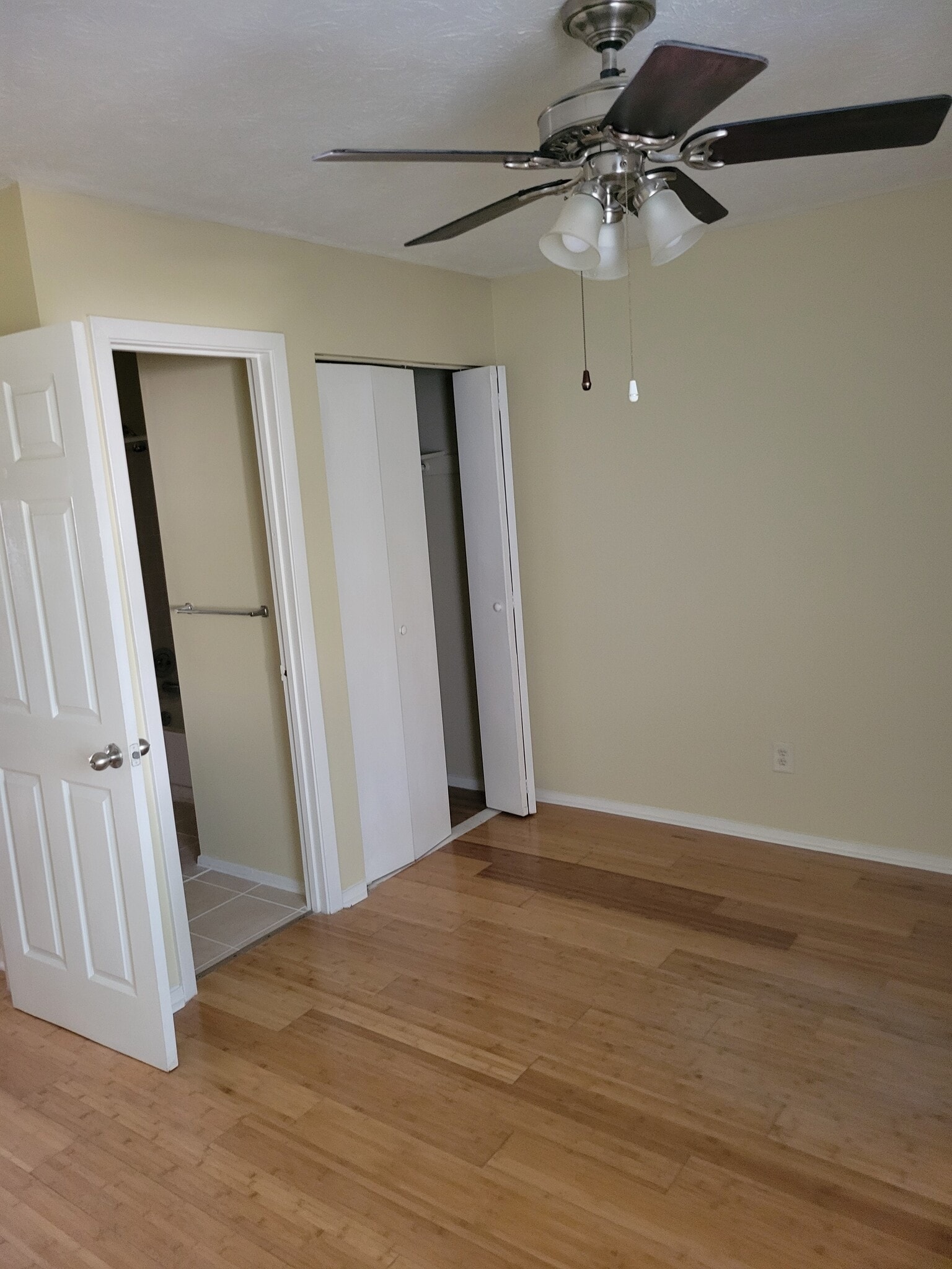Building Photo - 496 Prince of Wales