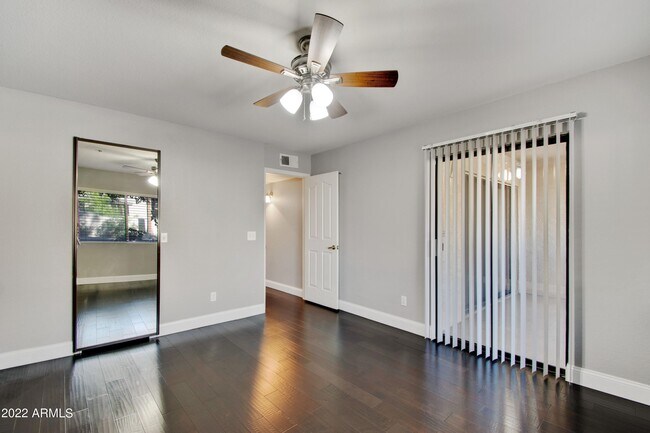 Building Photo - 5104 N 32nd St