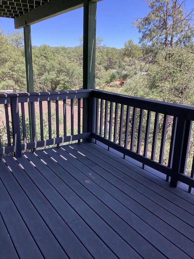 Building Photo - Charming Hillside Retreat in Prescott’s Highly Desirable Mountain Club