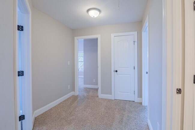 Building Photo - Perfect Family Home with Fenced Yard