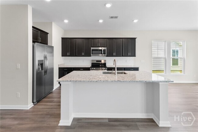 Building Photo - 116 Peabody St