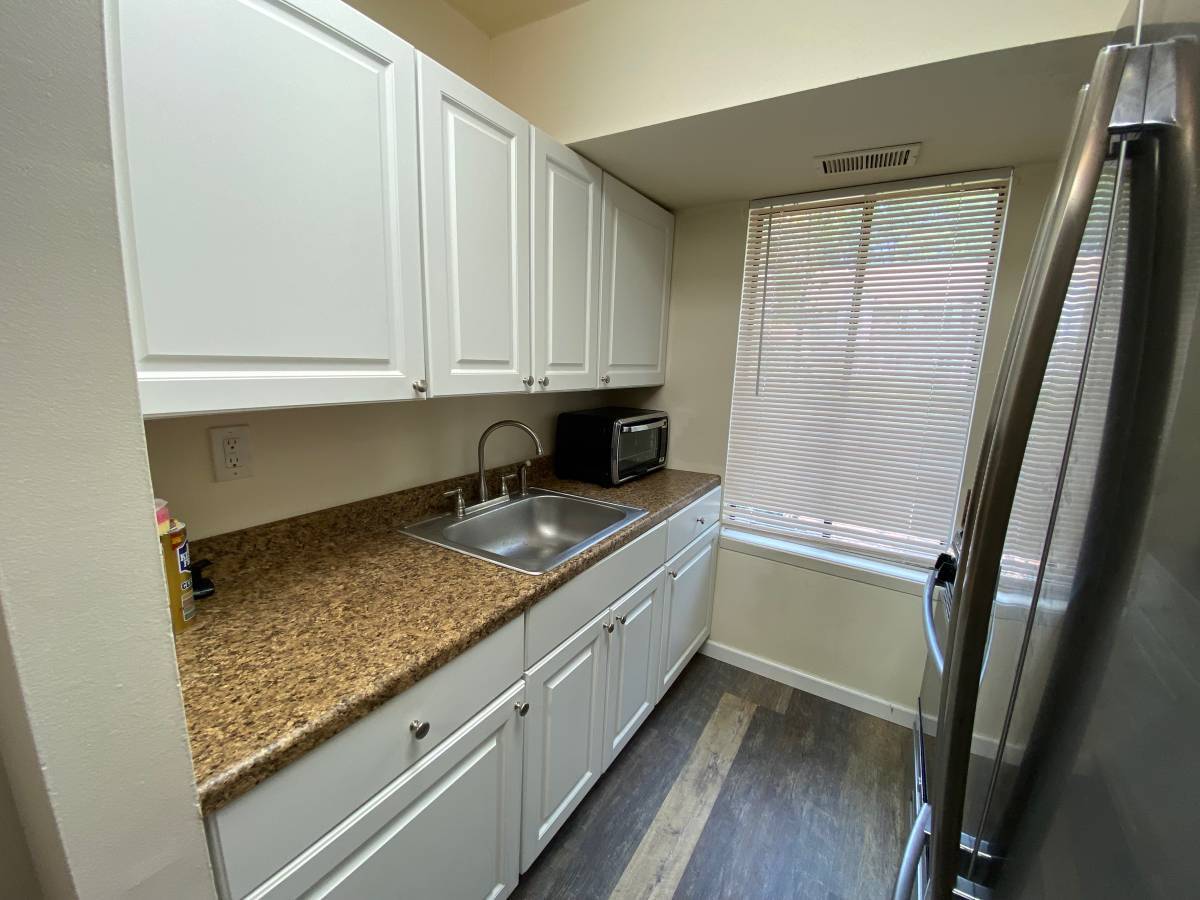 Building Photo - 50 Gibbs Rd