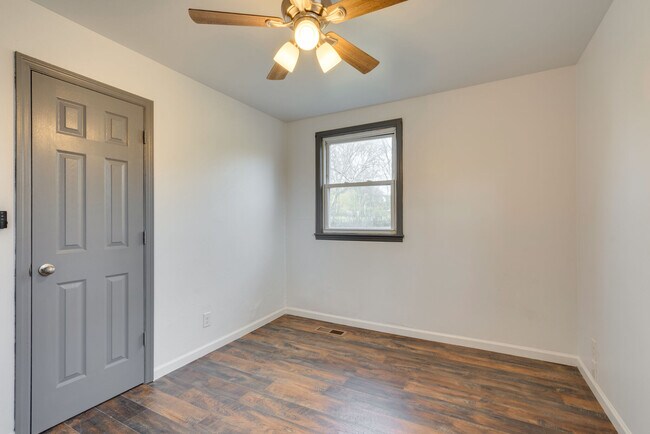 Building Photo - 1481 Snell Blvd