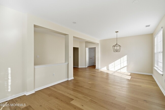 Building Photo - 225 Mirage Blvd