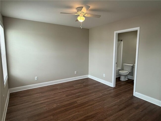 Building Photo - 784 Grove St