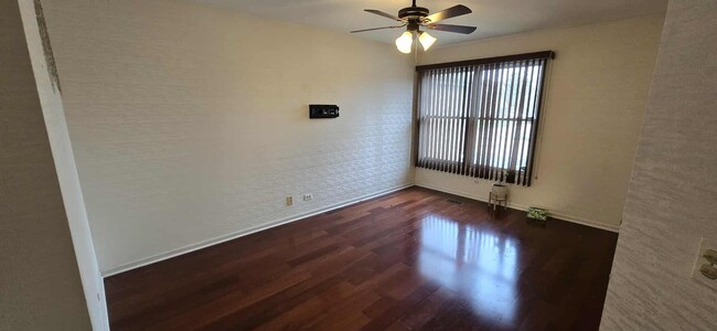 Building Photo - 14713 Golf Rd