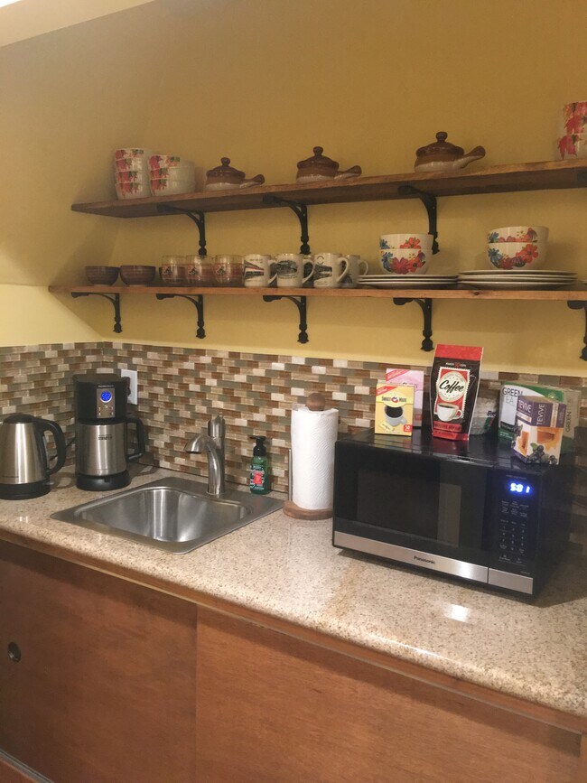 Building Photo - 1255 Yosemite St