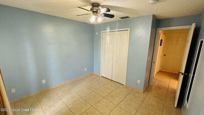 Building Photo - 815 Tyrol Ave NW