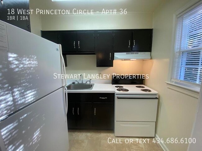 Building Photo - 18 W Princeton Cir Cir