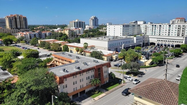 Building Photo - 1627 SW 37th Ave