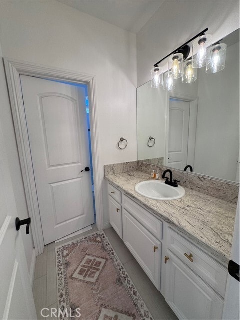 Building Photo - 2553 Santa Ana Ave