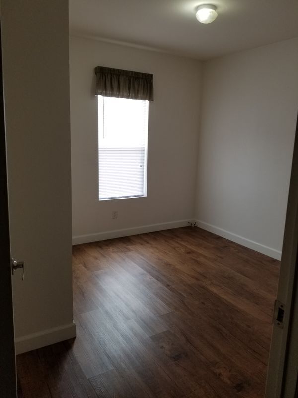 Building Photo - 5825 Rockview Rd