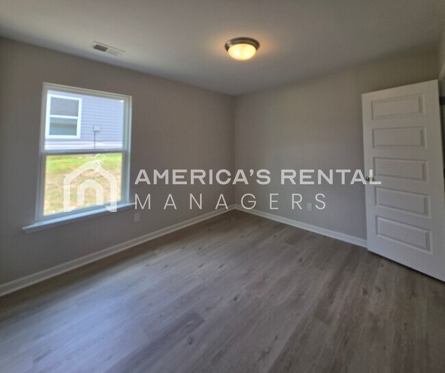 Building Photo - 10303 Bramlett Way