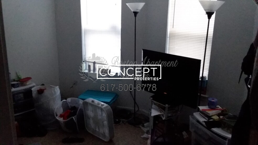 Building Photo - 26 Haskell St