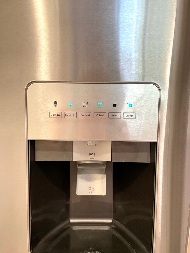 Building Photo - 31407 Taylor Ln