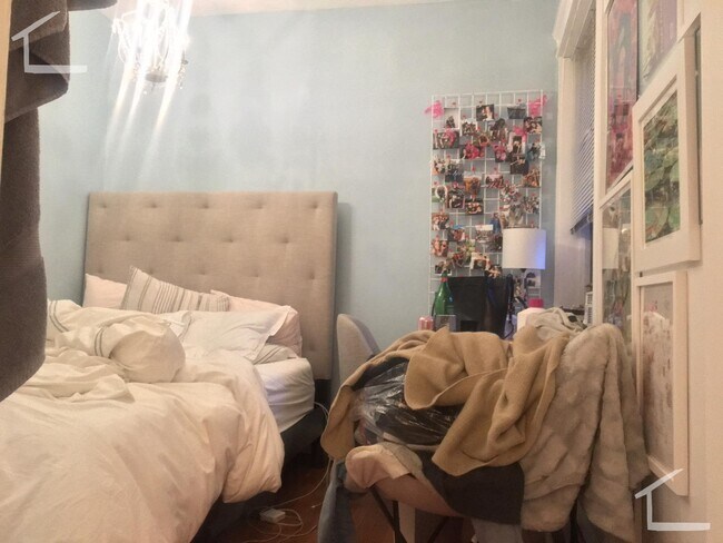 Building Photo - 215 Saint Paul St