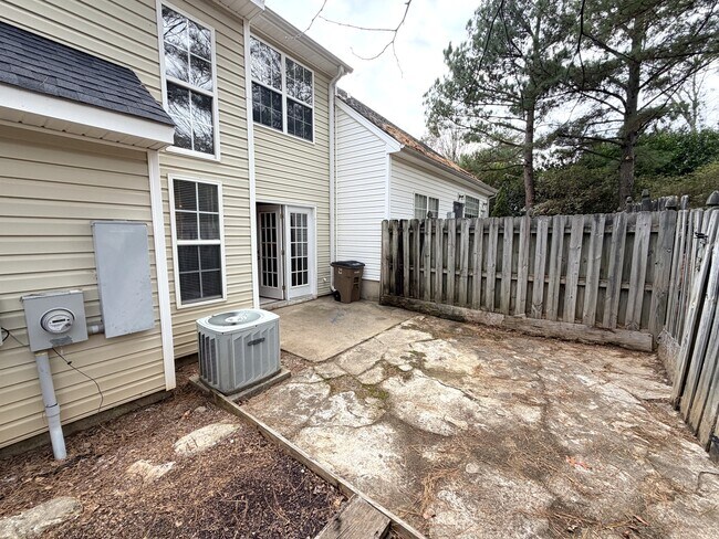 Building Photo - 5106 Bartholomew's Ln